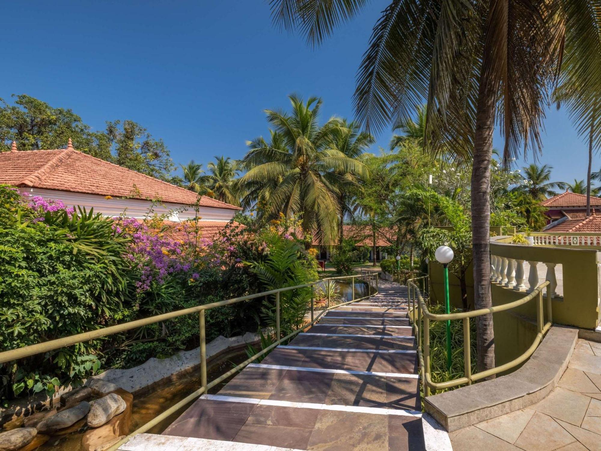 Mercure Goa Devaaya Resort Malar Екстер'єр фото